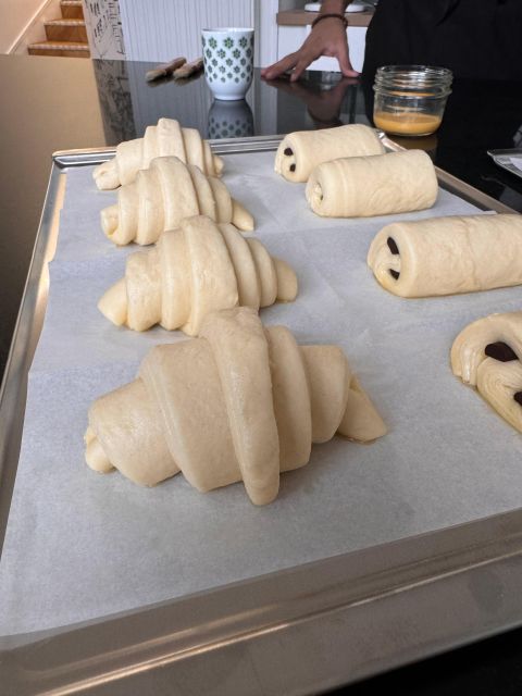Paris: Croissant Baking Class with a Chef - The bi-colour option for extra flair