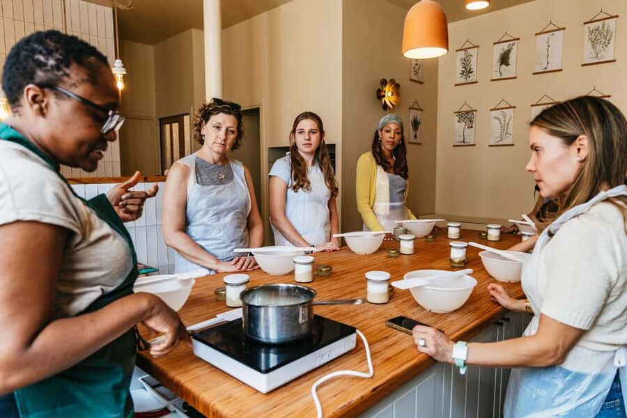 Paris: French Macaron Culinary Class with a Chef - Is the class good value?