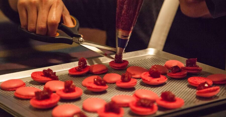 Paris: French Macarons Baking Class with a Parisian Chef - Key points to know