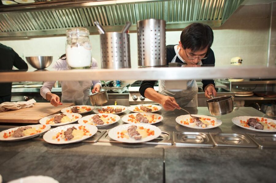 Paris: Full-Day Cooking Class with 3-Course Lunch - A two-hour lesson built around useful French techniques