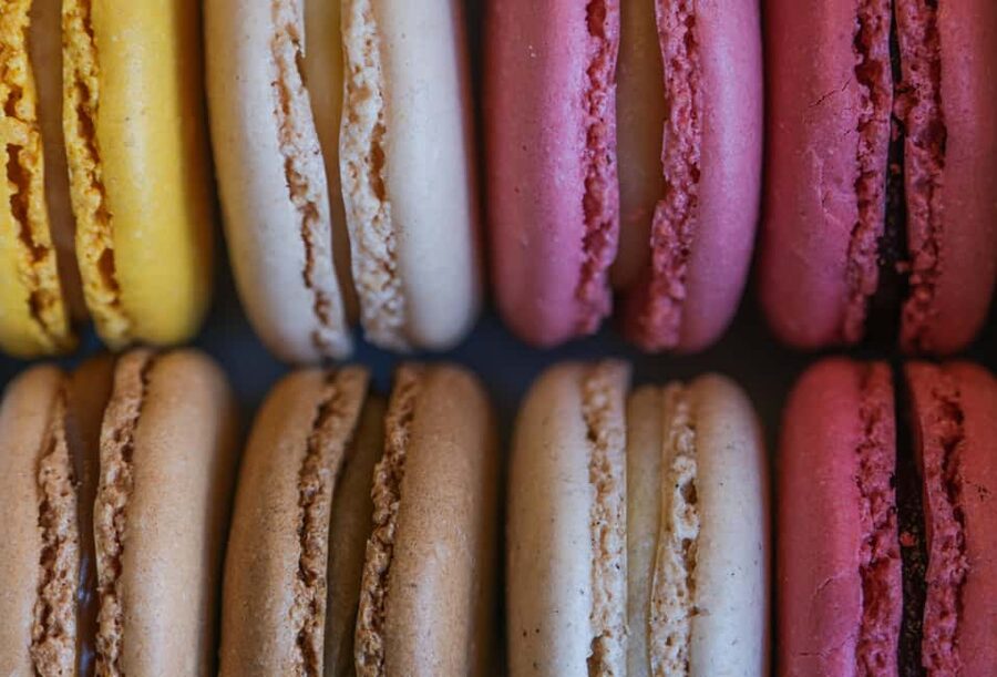 Paris: Macaron Baking Class - The basement setting and other practical concerns