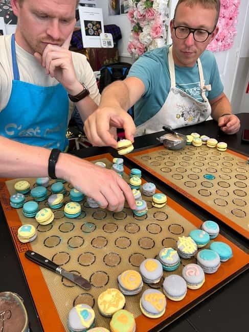 Paris: Montmartre Macaron Baking Workshop - A two-hour pastry class in Montmartre