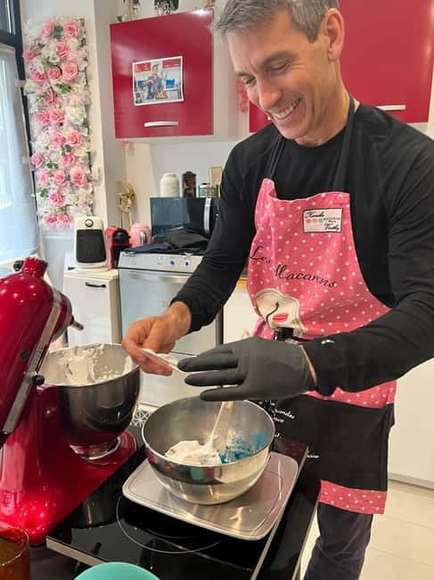 Paris: Montmartre Macaron Baking Workshop - Is $150 a fair price?