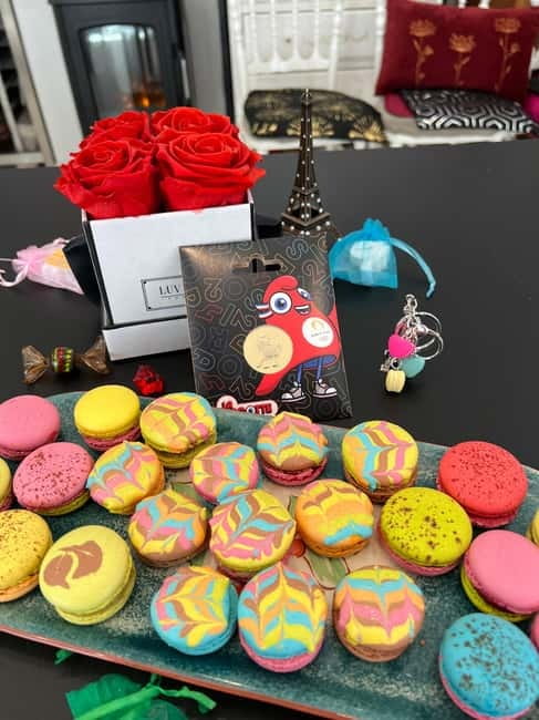Paris: Montmartre Macaron Baking Workshop - The atmosphere and instruction