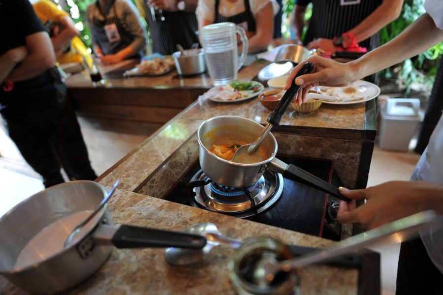 Paros: Cooking Class with 6-Course Menu and Drinks - Practical booking advice for the five-hour outing