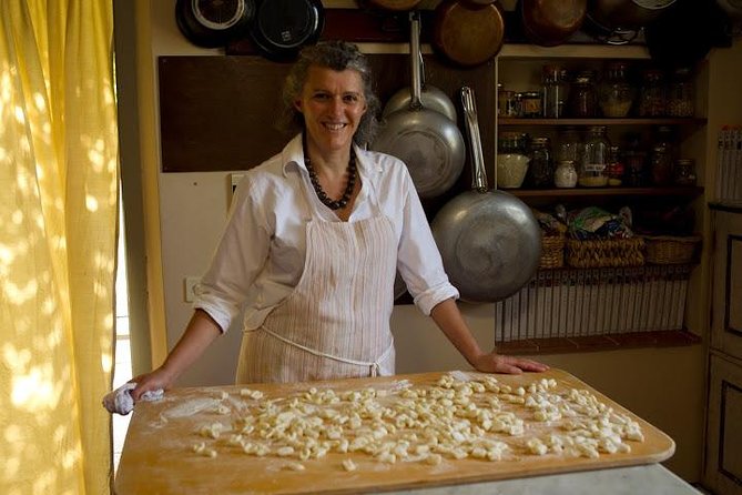 Pasta and Pizza cooking class in Cortona - A Tuscan kitchen lesson, not just a pasta demonstration