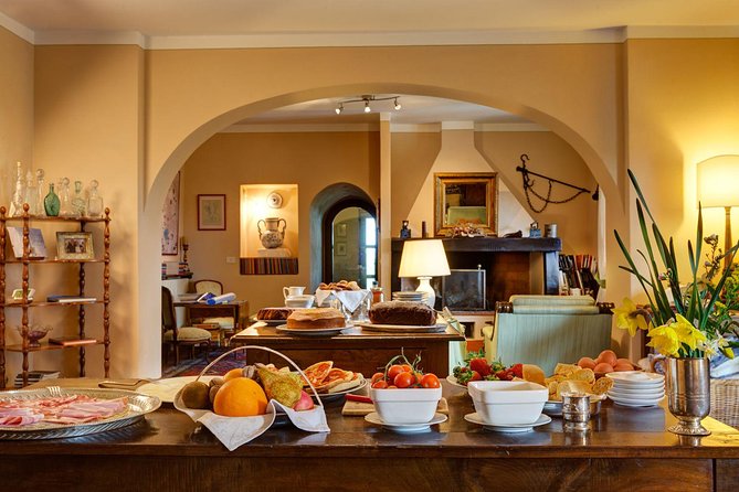 Pasta and Pizza cooking class in Cortona - What the small group changes