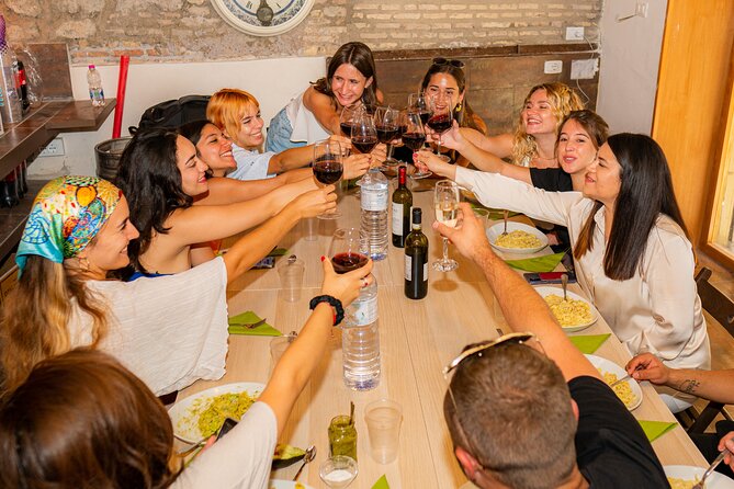 Pasta and Tiramisu Cooking Class Near the Colosseum - Choosing carbonara or cacio e pepe