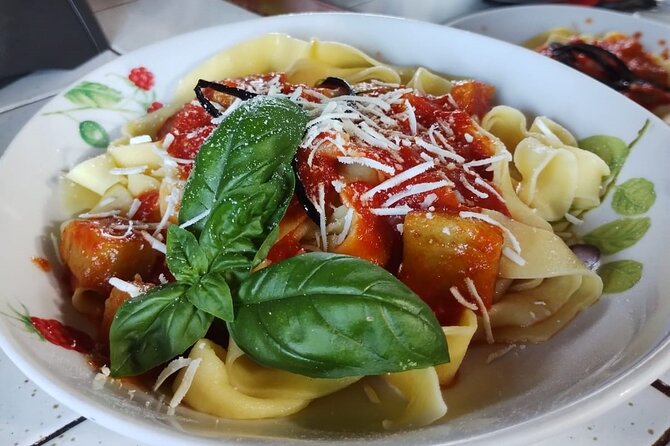 Pasta Class Cook Traditional -Sciacca-Wine included-Shuttle extra - Who should book this experience
