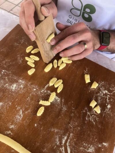 Pasta Cooking Class in a Garden near Pompeii