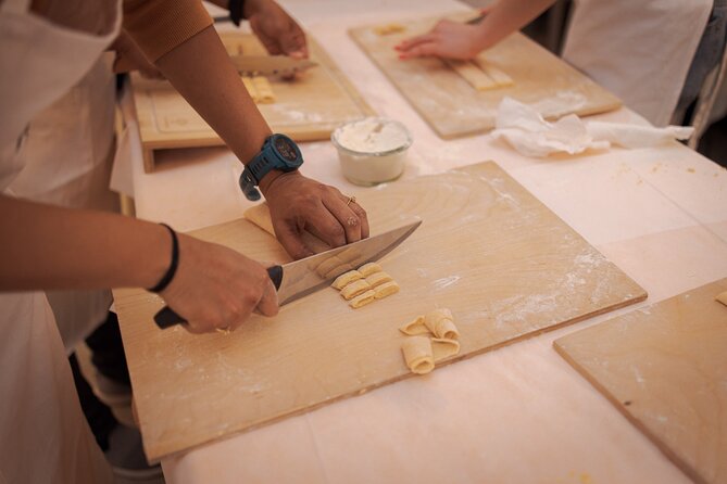 Pasta Cooking Class in Rome - Fettuccine Class in Piazza Navona - The Piazza Navona view is part of the value