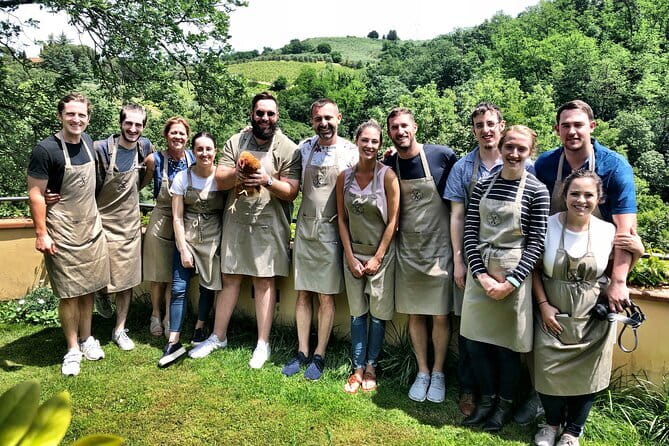 Pasta Cooking class in the countryside - Finishing with tiramisù or panna cotta