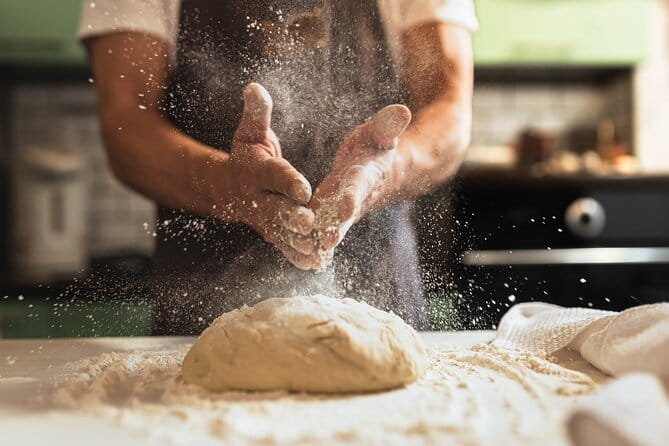 Pasta Cooking Class: Mastering Nonna's Recipes - Ravioli with garlic oil and sage