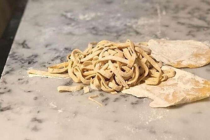 Pasta & Tiramisu Cooking Class + Italian Market Tour in Florence - Making sauces, tagliatelle, and ravioli