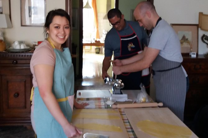 Pastamama, Home Cooking Classes at Grace's Home - Mixing and rolling the pasta dough