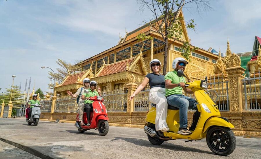 Phnom Penh: Walking Tour, Food Tour & Sunset Cruise - Sunset on the Mekong and Tonle Sap