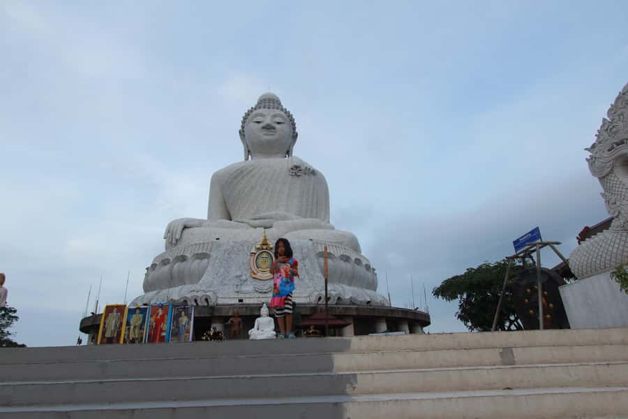 Phuket foodie tour+ Thai cooking class + Local food tasting - Lunch is at a local Thai restaurant