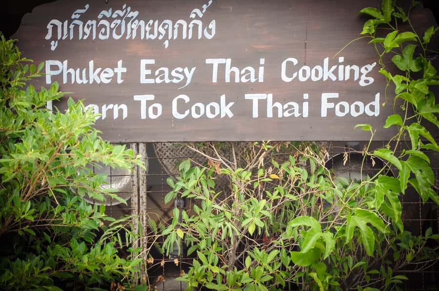 Phuket: Half Day Easy Thai Cooking Class & Local Market Tour - A serious amount of food
