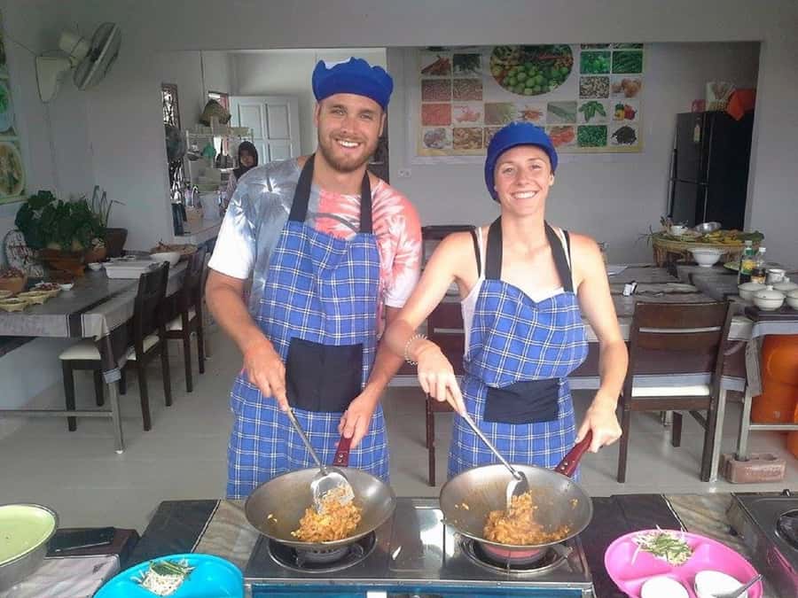 Phuket: Half Day Easy Thai Cooking Class & Local Market Tour - Getting there from Phuket hotels