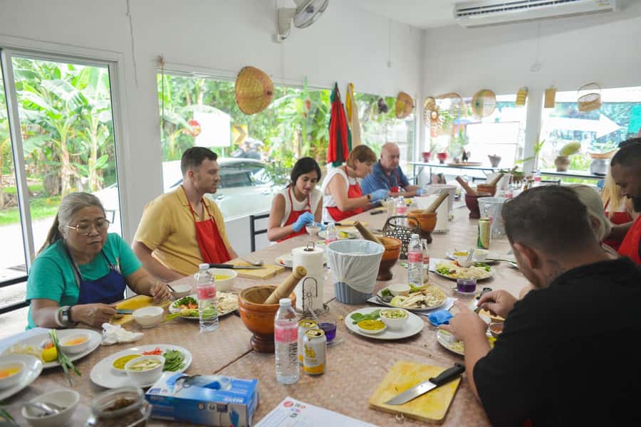 Phuket: Half Day Thai Cooking Experience with Market Tour - Key points to know before booking