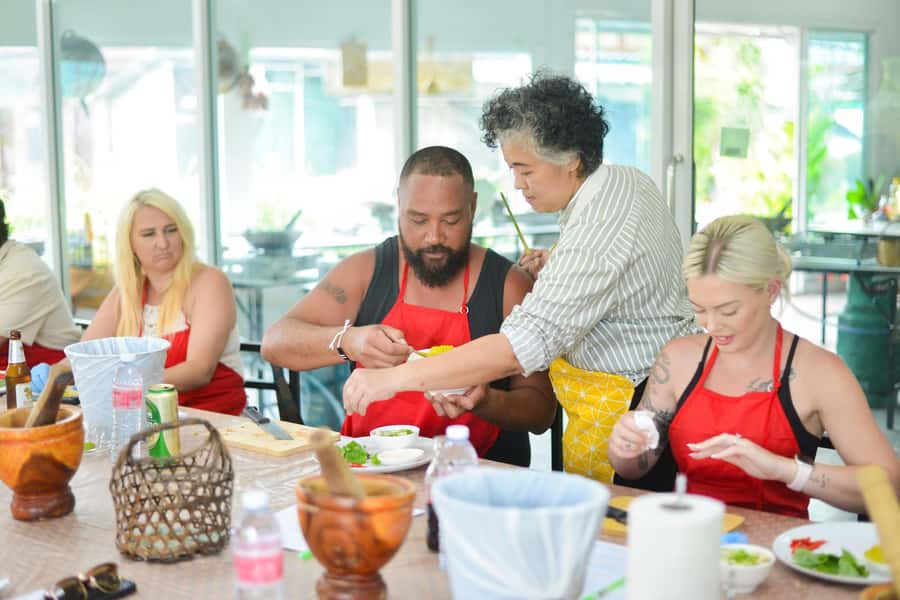 Phuket: Half Day Thai Cooking Experience with Market Tour - Two hours in the open kitchen