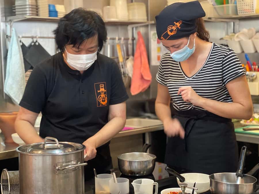 Phuket: Pum Thai Cooking School with Meal - Who should book this Phuket cooking class