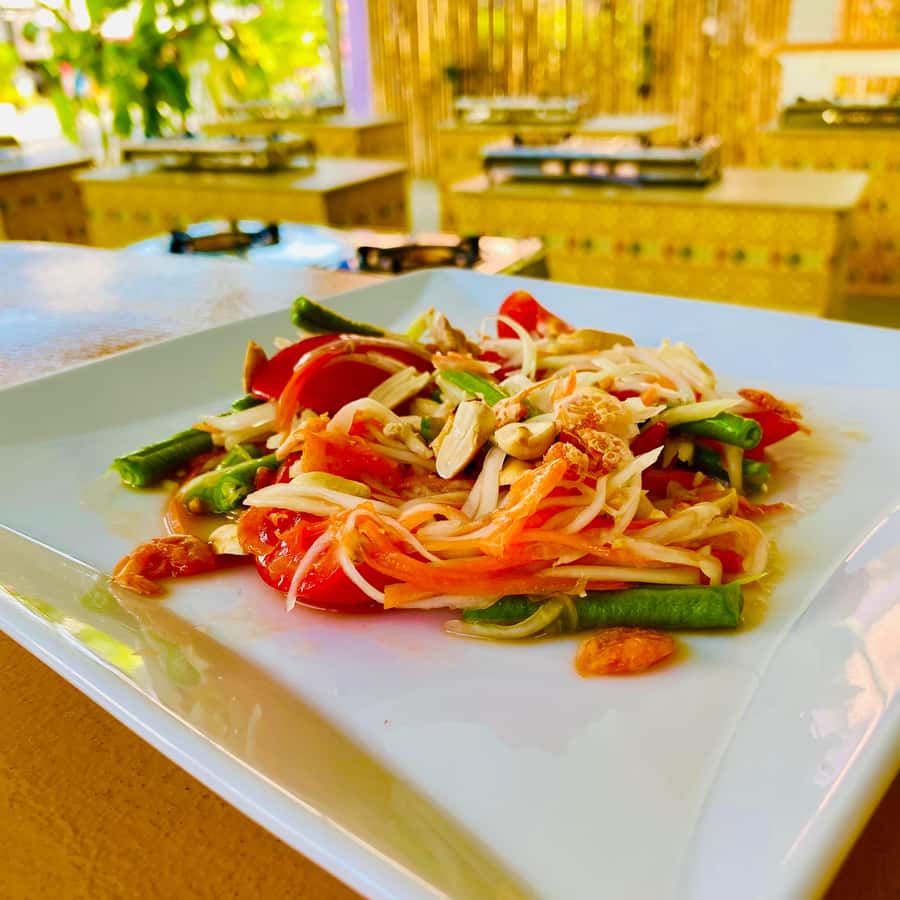 Phuket: Rawai Thai Cooking Class with Local Chef - What the chef adds to the experience
