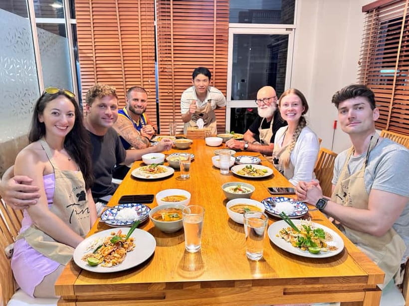 Phuket: Thai Cooking Class with 4 Dishes and Market Visit - Starting at the market, where Thai cooking makes sense