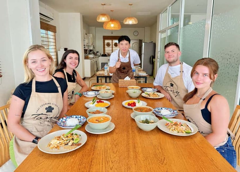 Phuket: Thai Cooking Class with 4 Dishes and Market Visit - What the cooking feels like in practice