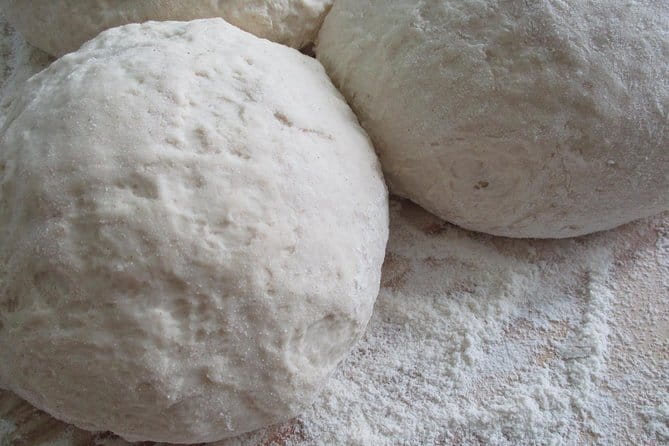 Pizza & Gelato: Family Cooking Class in Florence - Arriving at Via Antonio Scialoja 13 R