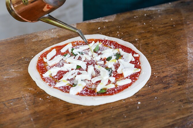 Pizza making classes and tastings - Inside Andrea’s family villa
