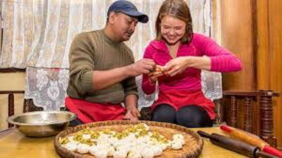 Pokhara: 3 Hour MoMo cooking class