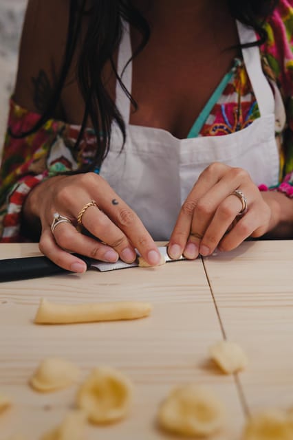 Polignano a Mare: Apulian Cooking Class with Food and Drinks - What the instructors add