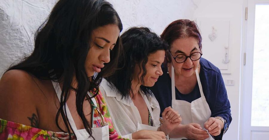 Polignano a Mare: Apulian Cooking Class with Food and Drinks - Vegetarian and vegan options