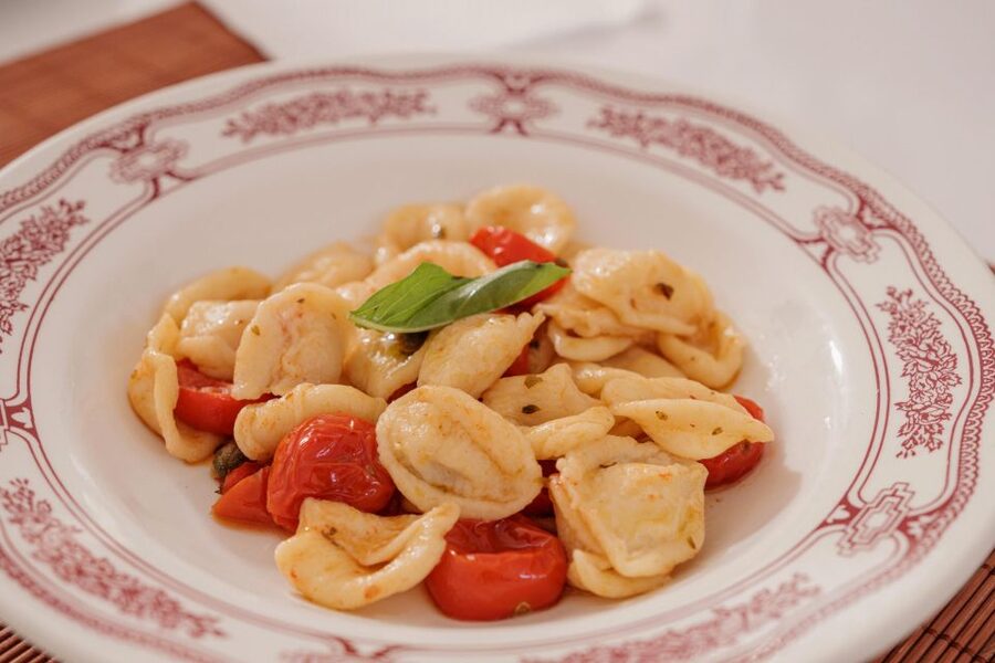 Polignano:Pasta Cooking Class with Dinner, Wine & Limoncello - Friselle, bruschette, and the Puglian table