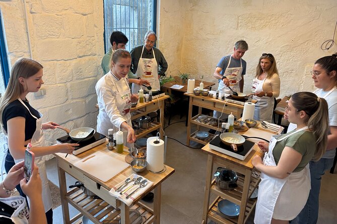Porto Hands On Cooking Class-3 course-wine included-trained chef - Choosing between cod and prawn soup
