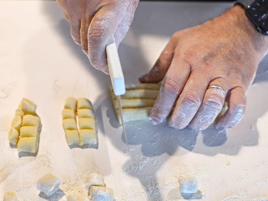 Positano: Small Group Cooking Class with Prosecco & Dessert - Preparing a meat or fish main course