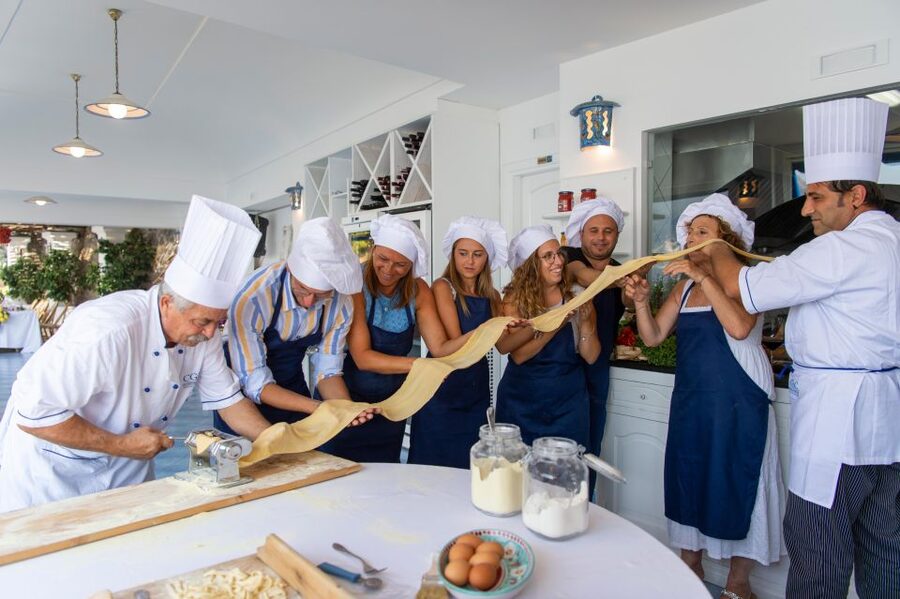 Praiano: Cooking Class with Dinner Overlooking the Sea - Arriving at La Gavitella by boat or stairs