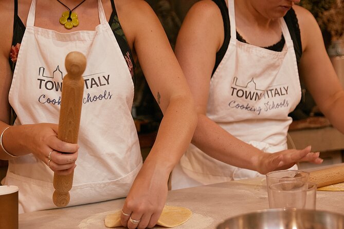 Premium Pasta and Gelato Cooking Class in Florence - The chefs make the difference
