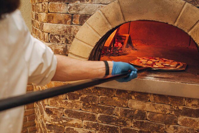 Premium Pizza Making Class at a Pizzeria in Como - Building your own Margherita pizza