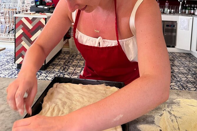 Premium Pizza Making Class at a Pizzeria in Como - Dietary needs and important limits