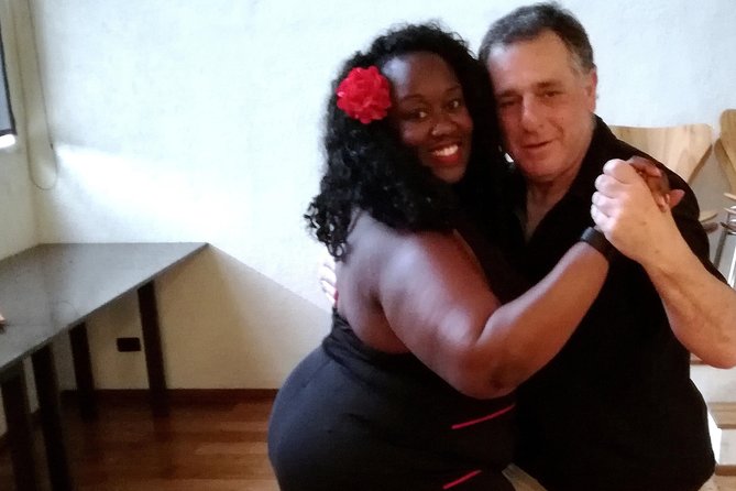 Private Argentine Cooking Class and Tango Lesson in Buenos Aires - Cooking Argentine food at El Arte de Amasar