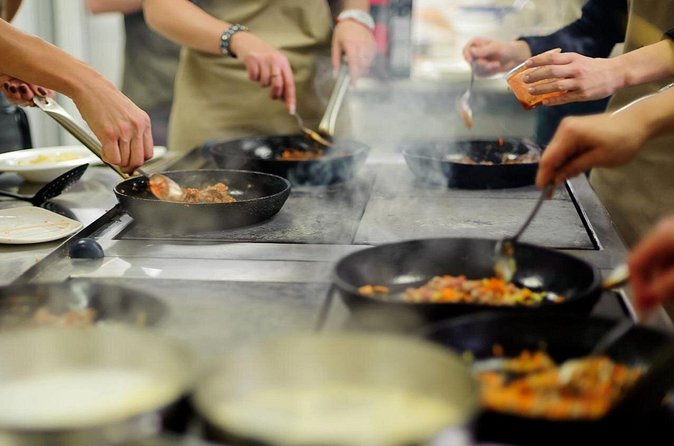 Private Art of Dominican Cooking in Roseau - What the private format really means
