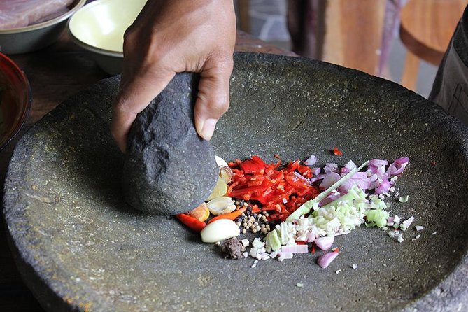 PRIVATE Balinese Cooking Class in Ubud with Dewa with Transfers - Walking through the village and garden