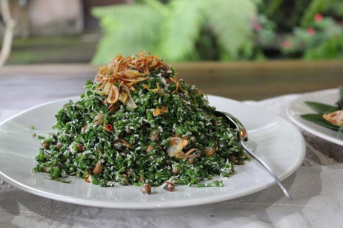 PRIVATE Balinese Cooking Class in Ubud with Dewa with Transfers - Eating what you have prepared