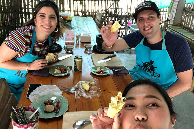 Private Dinner Cooking Class with Benny in Chiang Mai - From Chiang Mai streets to Benny’s market