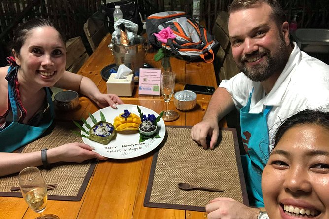 Private Dinner Cooking Class with Benny in Chiang Mai - Timing, transport, and comfort