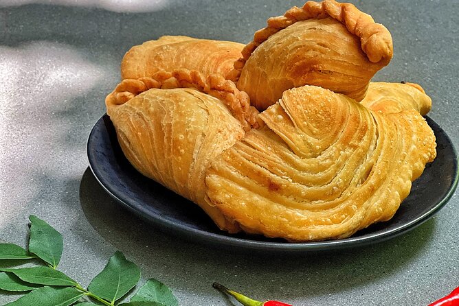 Private Local Cuisine Cooking Class In Singapore - Finishing with your own meal