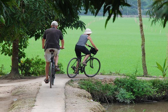 PRIVATE LUXURY Mekong 1 Day with Biking, Fishing, Cooking Class & BBQ LUNCH - Cruising from My Tho toward Unicorn Island