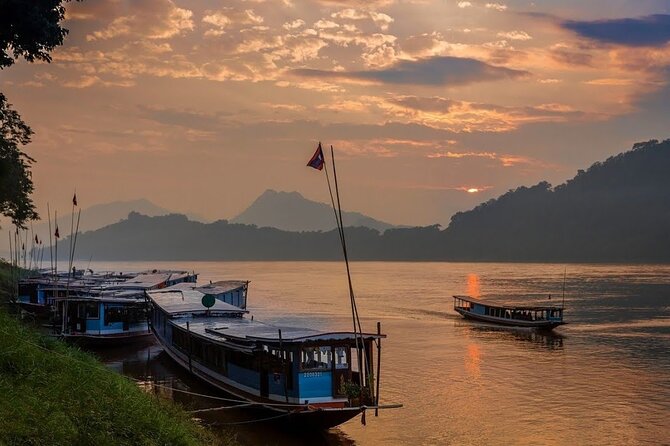 PRIVATE Mekong Delta 1 Day with Kayaking, Biking & Cooking - Cruising past island life at 10:20 am